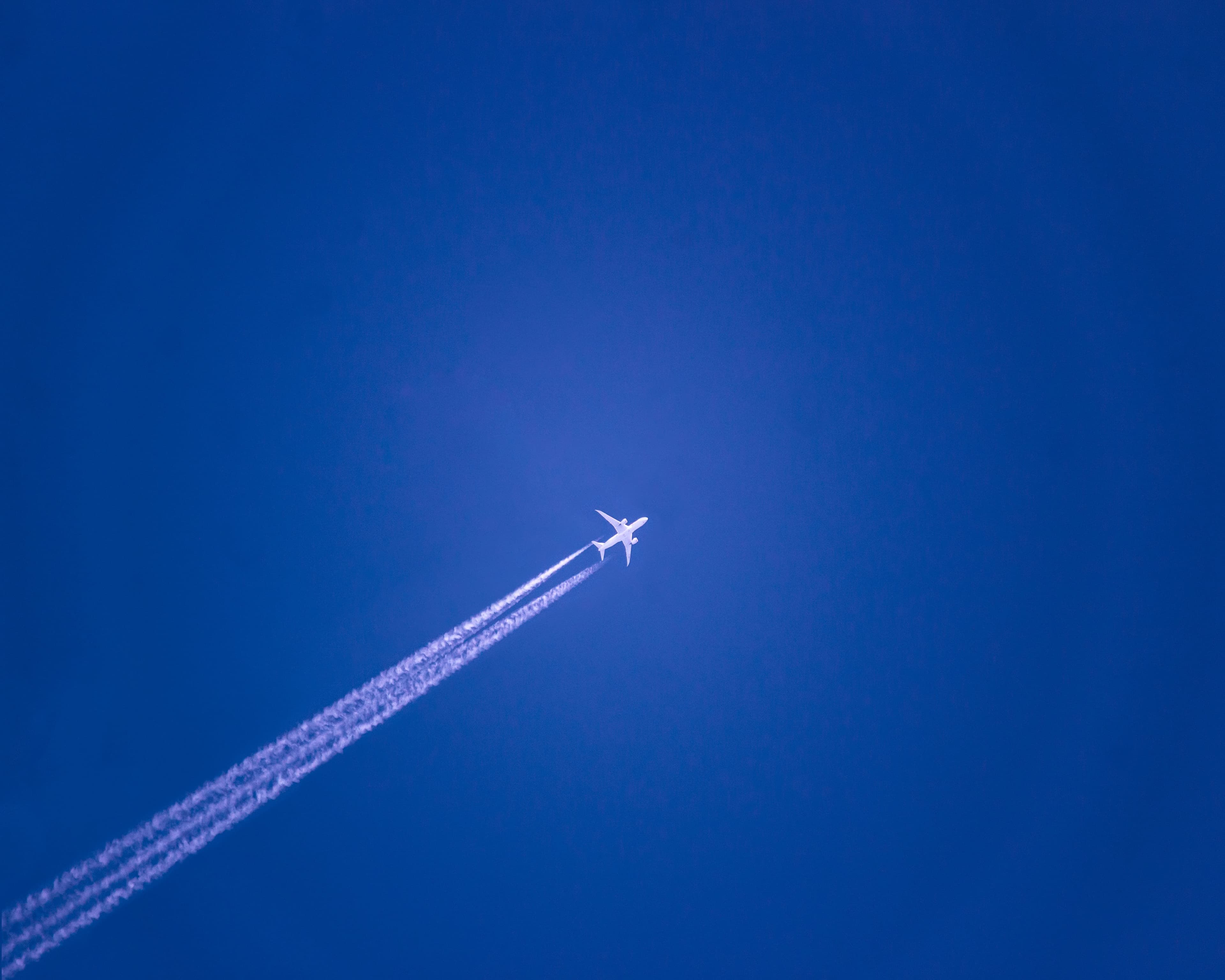 EHC flies in for airshow